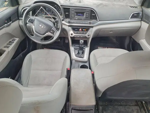 5NPD74LF2HH081621 2017 HYUNDAI ELANTRA - Image 8