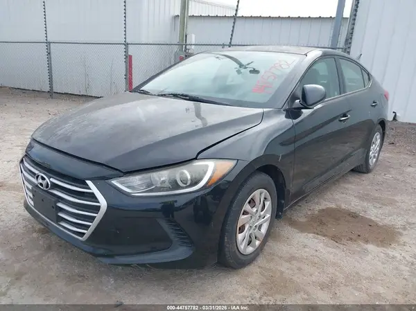 5NPD74LF2HH082784 2017 HYUNDAI ELANTRA - Image 2