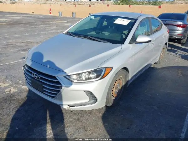5NPD74LF2HH085166 2017 HYUNDAI ELANTRA - Image 2