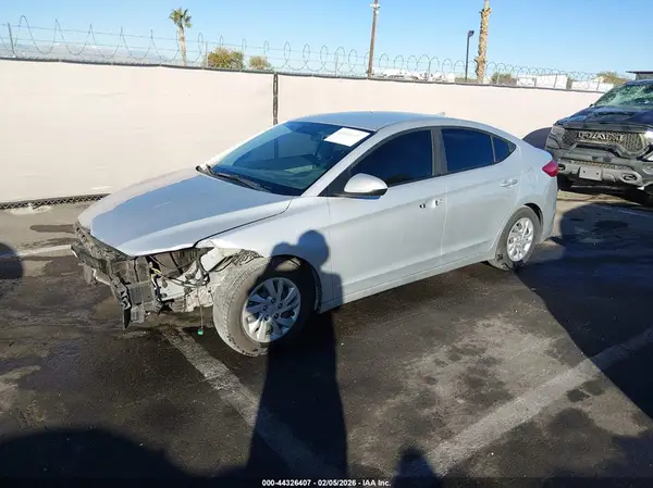 5NPD74LF2HH093204 2017 HYUNDAI ELANTRA - Image 2