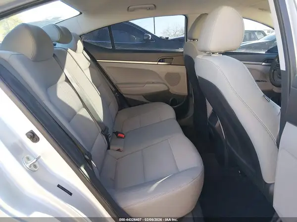 5NPD74LF2HH093204 2017 HYUNDAI ELANTRA - Image 8