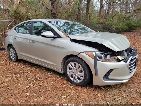 5NPD74LF2HH099844 2017 HYUNDAI ELANTRA - Image 1