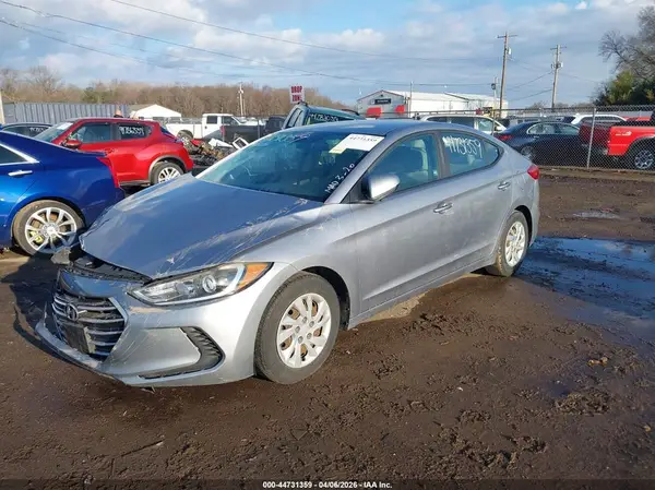 5NPD74LF2HH102418 2017 HYUNDAI ELANTRA - Image 2