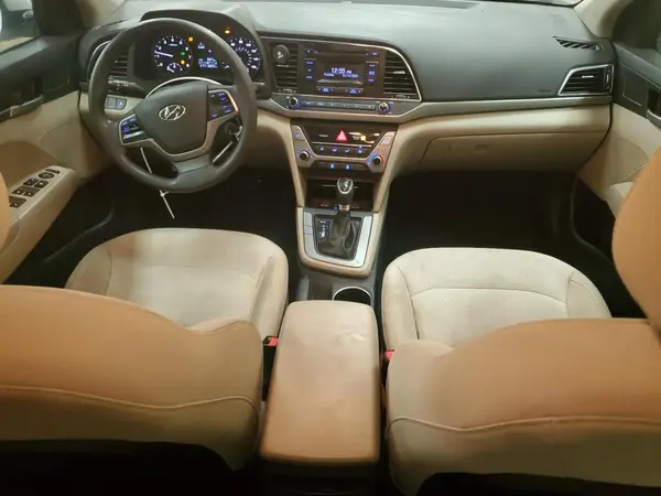5NPD74LF2HH102502 2017 HYUNDAI ELANTRA - Image 8