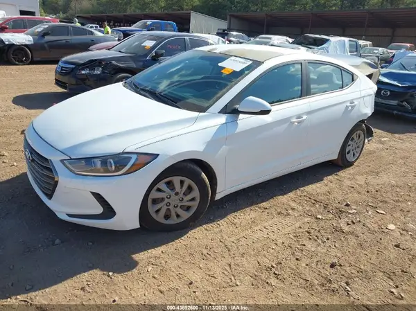 5NPD74LF2HH104203 2017 HYUNDAI ELANTRA - Image 2