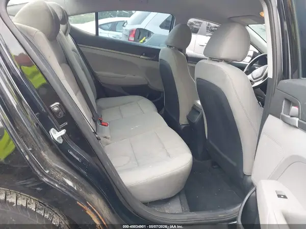 5NPD74LF2HH105884 2017 HYUNDAI ELANTRA - Image 8
