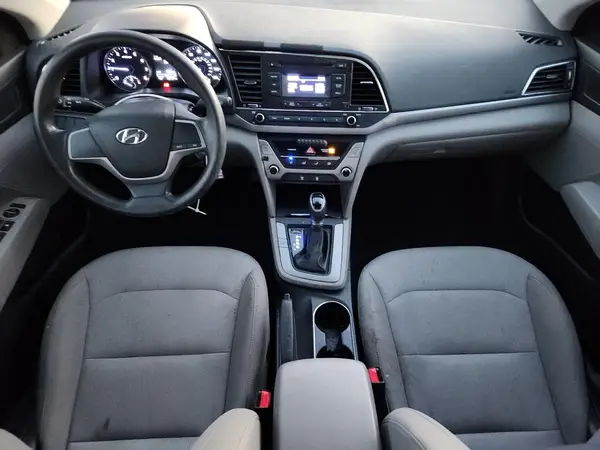 5NPD74LF2HH109000 2017 HYUNDAI ELANTRA - Image 8