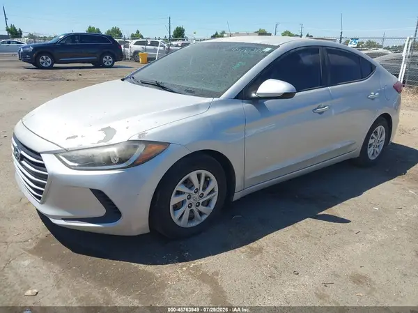 5NPD74LF2HH110261 2017 HYUNDAI ELANTRA - Image 2