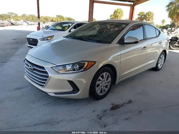 5NPD74LF2HH112088 2017 HYUNDAI ELANTRA - Image 2