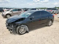5NPD74LF2HH112463 2017 HYUNDAI ELANTRA