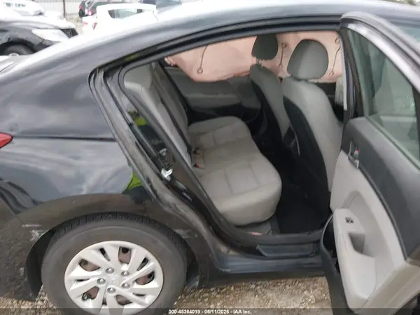 5NPD74LF2HH113676 2017 HYUNDAI ELANTRA - Image 8