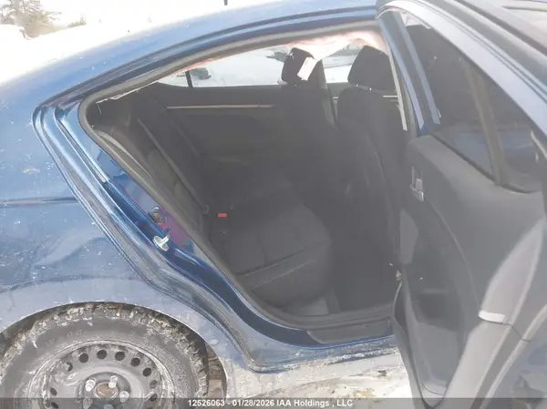 5NPD74LF2HH116870 2017 HYUNDAI ELANTRA - Image 8