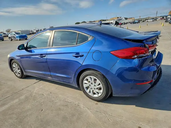 5NPD74LF2HH125584 2017 HYUNDAI ELANTRA - Image 2