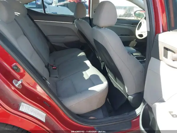 5NPD74LF2HH125911 2017 HYUNDAI ELANTRA - Image 8