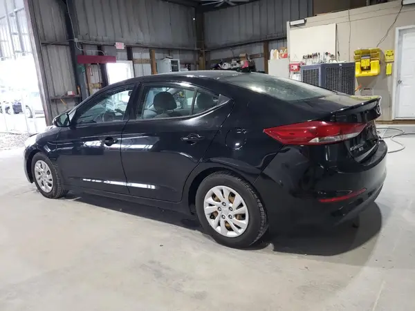 5NPD74LF2HH127500 2017 HYUNDAI ELANTRA - Image 2