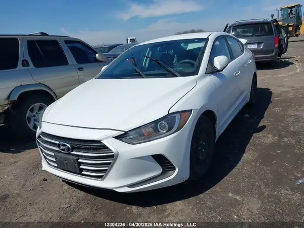 5NPD74LF2HH137637 2017 HYUNDAI ELANTRA - Image 2