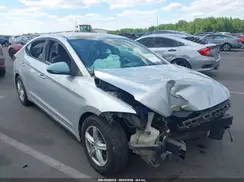 5NPD74LF2HH140375 2017 HYUNDAI ELANTRA