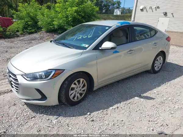 5NPD74LF2HH141266 2017 HYUNDAI ELANTRA - Image 2