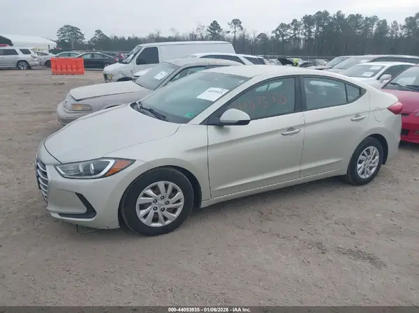 5NPD74LF2HH151053 2017 HYUNDAI ELANTRA - Image 2