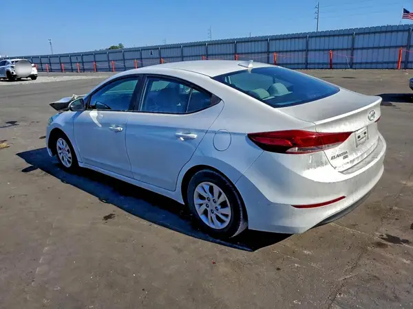 5NPD74LF2HH152378 2017 HYUNDAI ELANTRA - Image 2