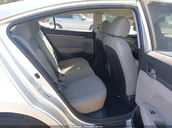5NPD74LF2HH155250 2017 HYUNDAI ELANTRA - Image 8