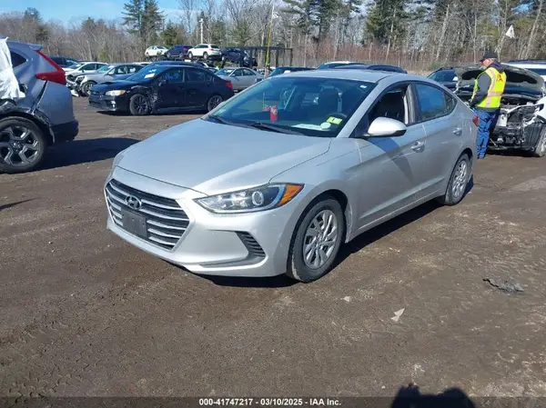 5NPD74LF2HH162411 2017 HYUNDAI ELANTRA - Image 2