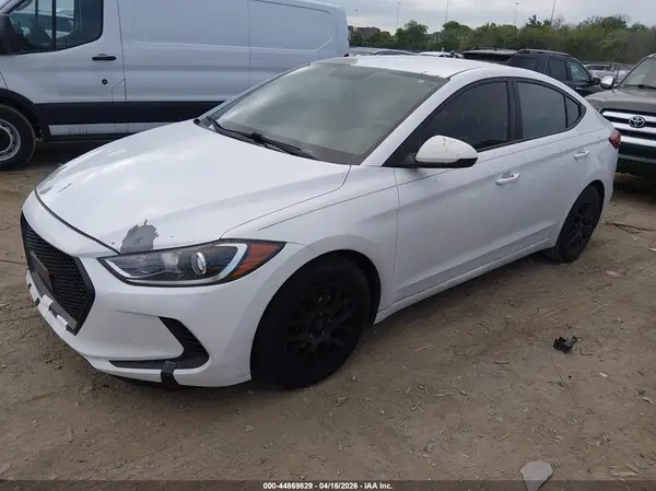 5NPD74LF2HH163011 2017 HYUNDAI ELANTRA - Image 2