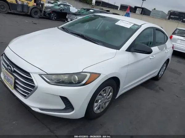 5NPD74LF2HH168838 2017 HYUNDAI ELANTRA - Image 2
