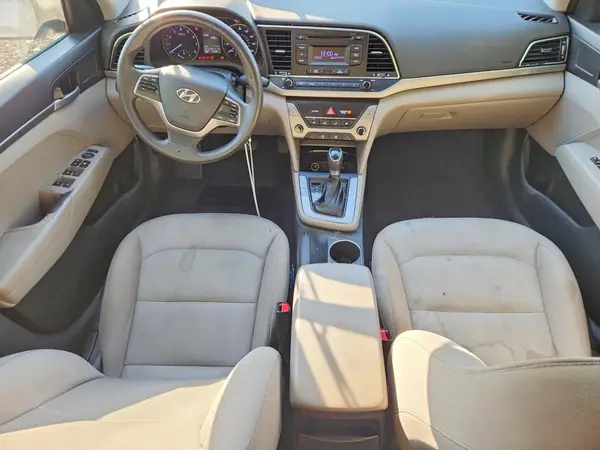 5NPD74LF2HH171996 2017 HYUNDAI ELANTRA - Image 8