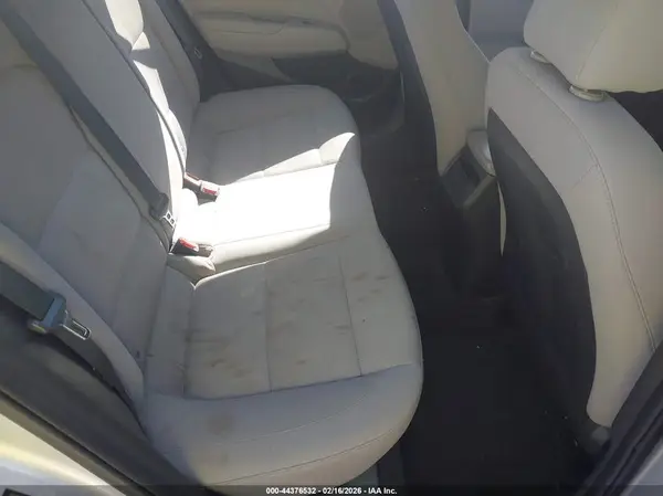 5NPD74LF2HH185333 2017 HYUNDAI ELANTRA - Image 8