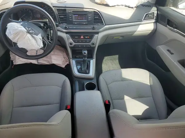 5NPD74LF2HH189026 2017 HYUNDAI ELANTRA - Image 8