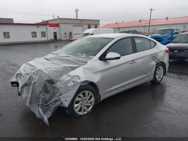 5NPD74LF2HH194811 2017 HYUNDAI ELANTRA - Image 2
