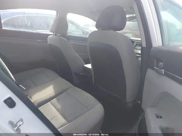 5NPD74LF2HH199359 2017 HYUNDAI ELANTRA - Image 8