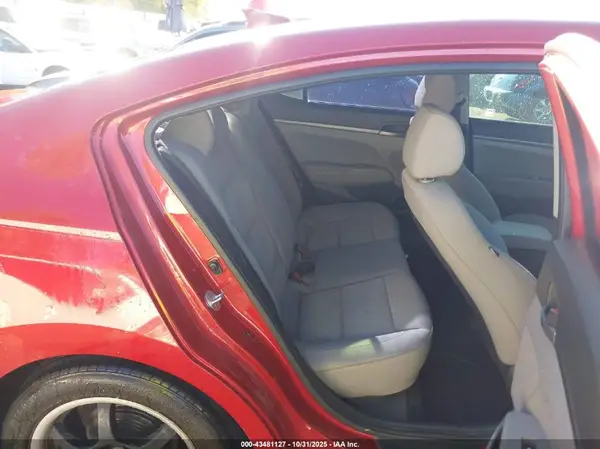 5NPD74LF2HH200705 2017 HYUNDAI ELANTRA - Image 8