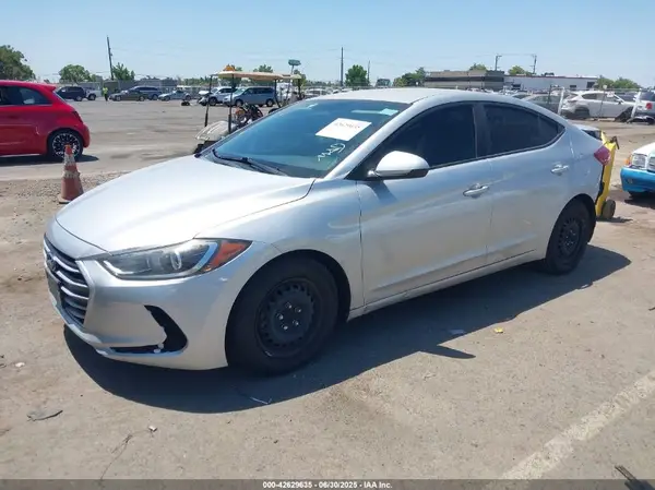5NPD74LF2HH202793 2017 HYUNDAI ELANTRA - Image 2