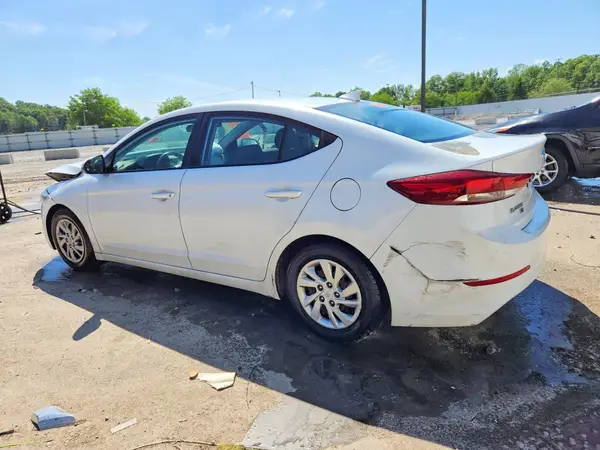 5NPD74LF2HH205208 2017 HYUNDAI ELANTRA - Image 2