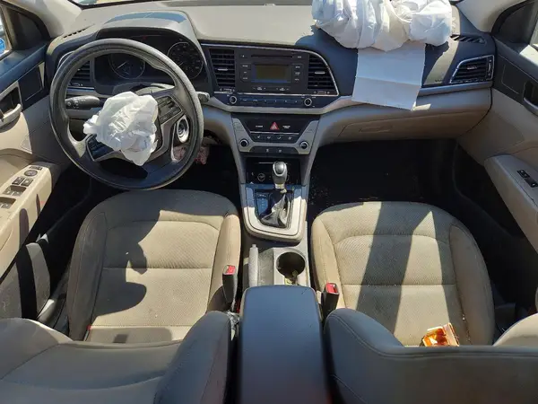 5NPD74LF2HH205208 2017 HYUNDAI ELANTRA - Image 8