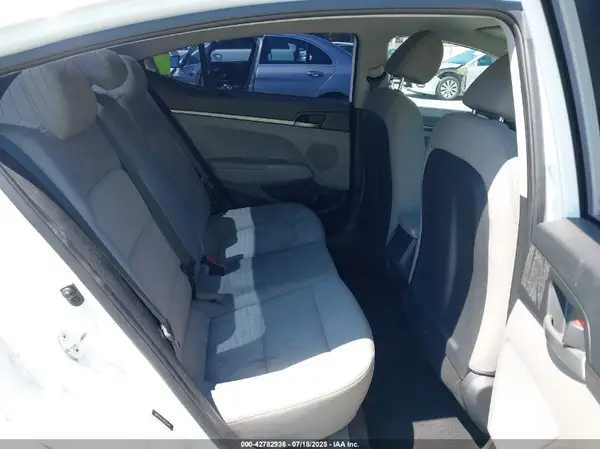 5NPD74LF2HH205449 2017 HYUNDAI ELANTRA - Image 8