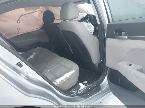5NPD74LF2HH205659 2017 HYUNDAI ELANTRA - Image 8