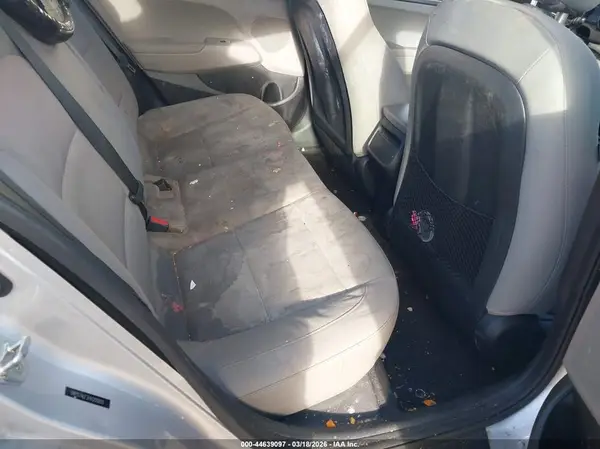 5NPD74LF2HH205810 2017 HYUNDAI ELANTRA - Image 8