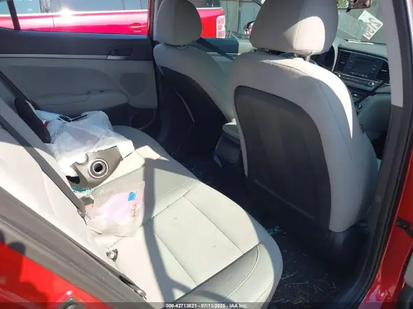 5NPD74LF2HH206696 2017 HYUNDAI ELANTRA - Image 8