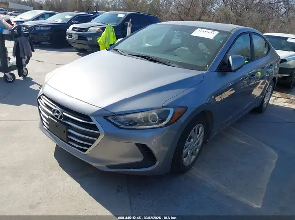 5NPD74LF2HH206990 2017 HYUNDAI ELANTRA - Image 2