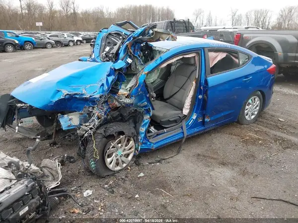 5NPD74LF2HH208187 2017 HYUNDAI ELANTRA - Image 2
