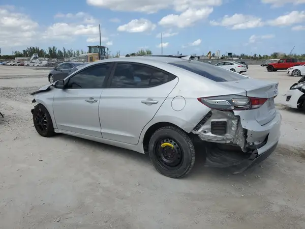 5NPD74LF2HH210456 2017 HYUNDAI ELANTRA - Image 2