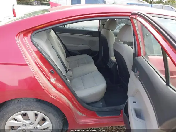 5NPD74LF2HH211347 2017 HYUNDAI ELANTRA - Image 8
