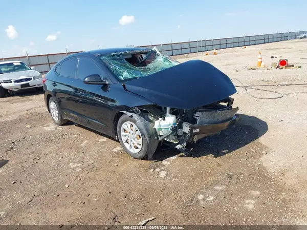 5NPD74LF2JH213363 2018 HYUNDAI ELANTRA - Image 1
