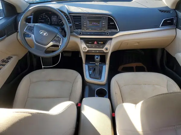 5NPD74LF2JH215677 2018 HYUNDAI ELANTRA - Image 8
