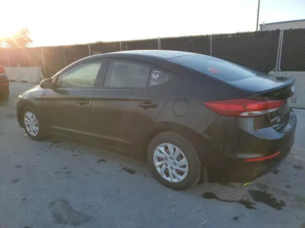 5NPD74LF2JH217025 2018 HYUNDAI ELANTRA - Image 2