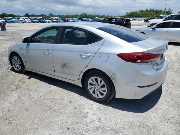 5NPD74LF2JH221057 2018 HYUNDAI ELANTRA - Image 2