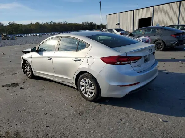 5NPD74LF2JH221284 2018 HYUNDAI ELANTRA - Image 2